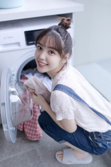 金发女奴隶