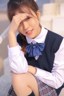 小男人遇上大女人吻戏