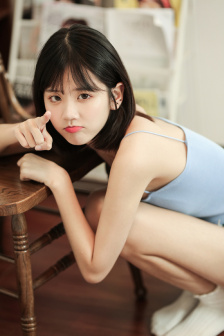 女性穿戴自慰器走路上班图片